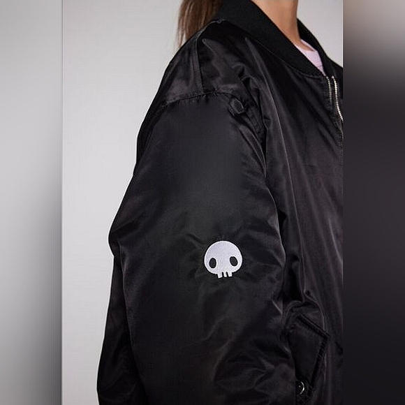 Kuromi • Hello Kitty × Forever 21 • Medium • Patch Bomber Jacket - Picture 3 of 7